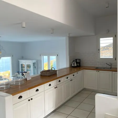 Artemis * Agios Georgios (Antiparos)